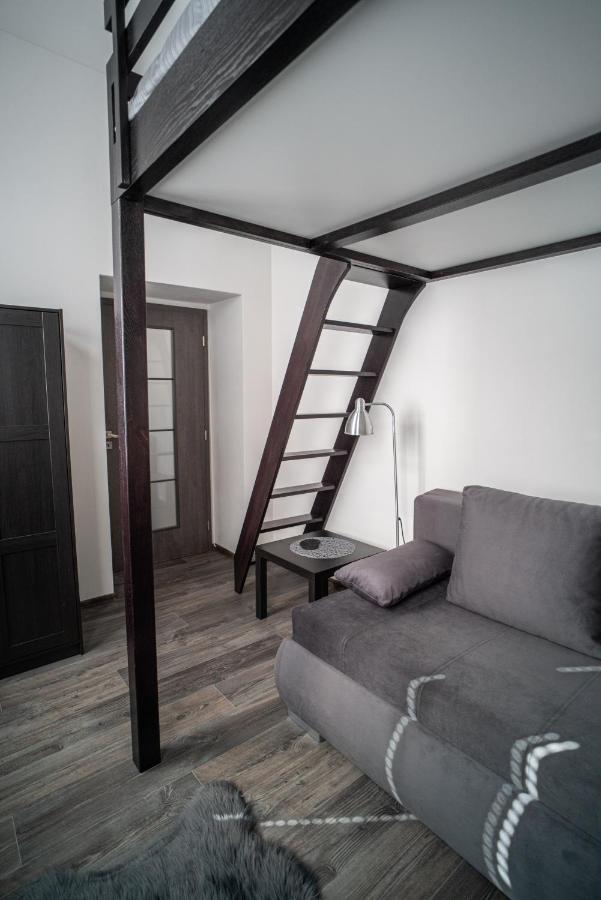 Apartmanovy Dum Sklipek ทรุตนอฟ ภายนอก รูปภาพ