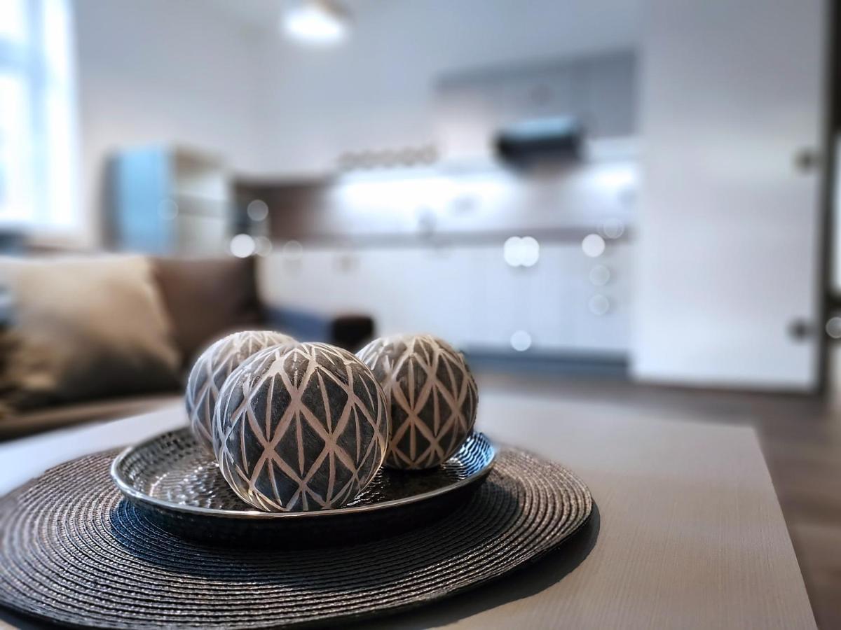 Apartmanovy Dum Sklipek ทรุตนอฟ ภายนอก รูปภาพ