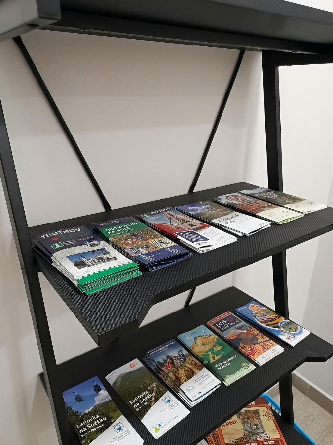 Apartmanovy Dum Sklipek ทรุตนอฟ ภายนอก รูปภาพ